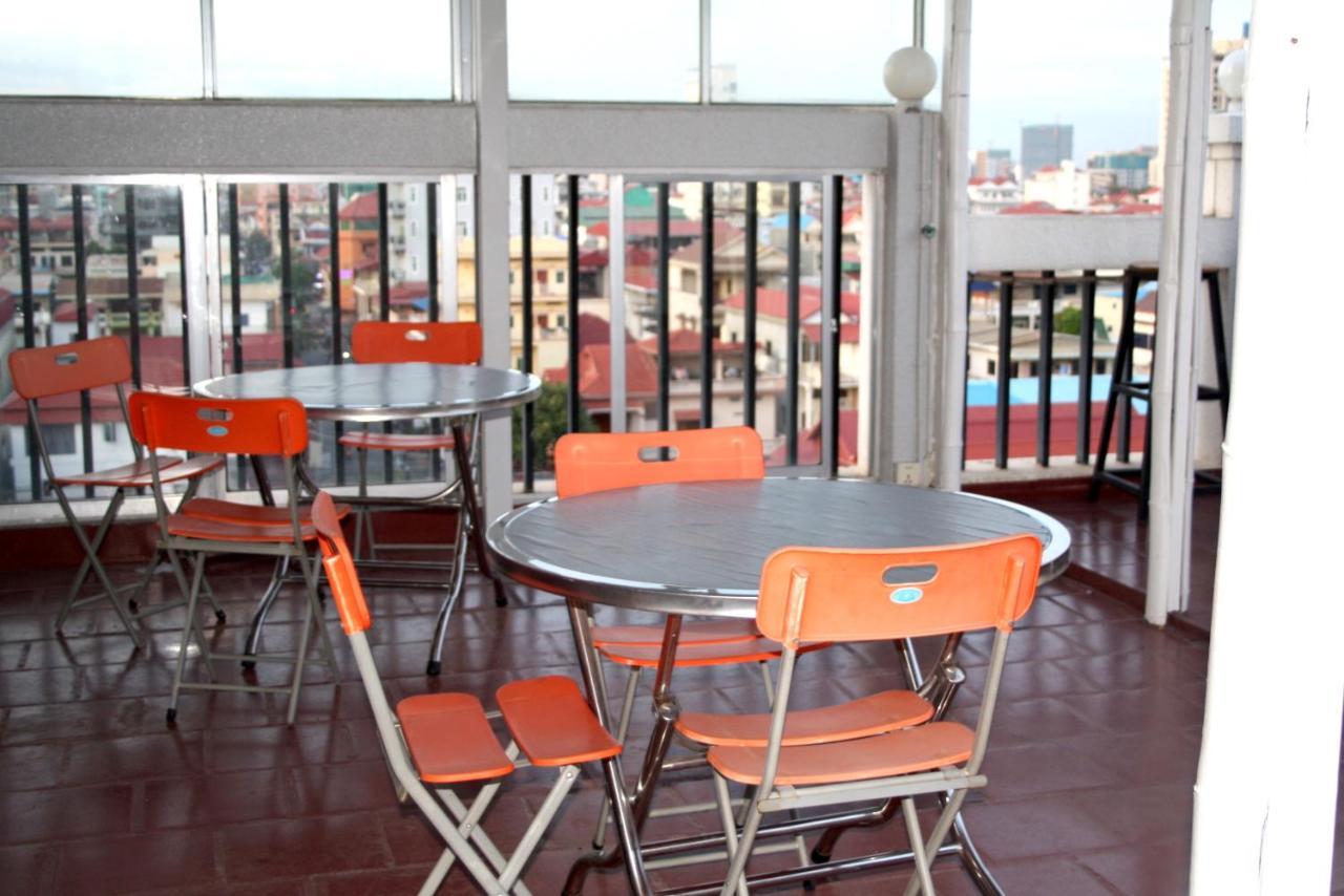 Lalune Hotel Phnom Penh Exterior photo