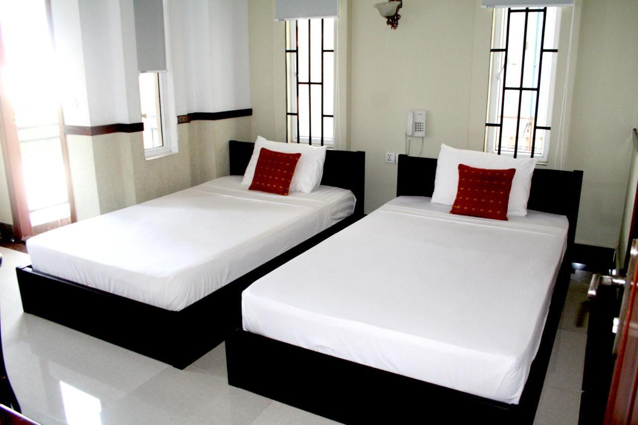 Lalune Hotel Phnom Penh Exterior photo
